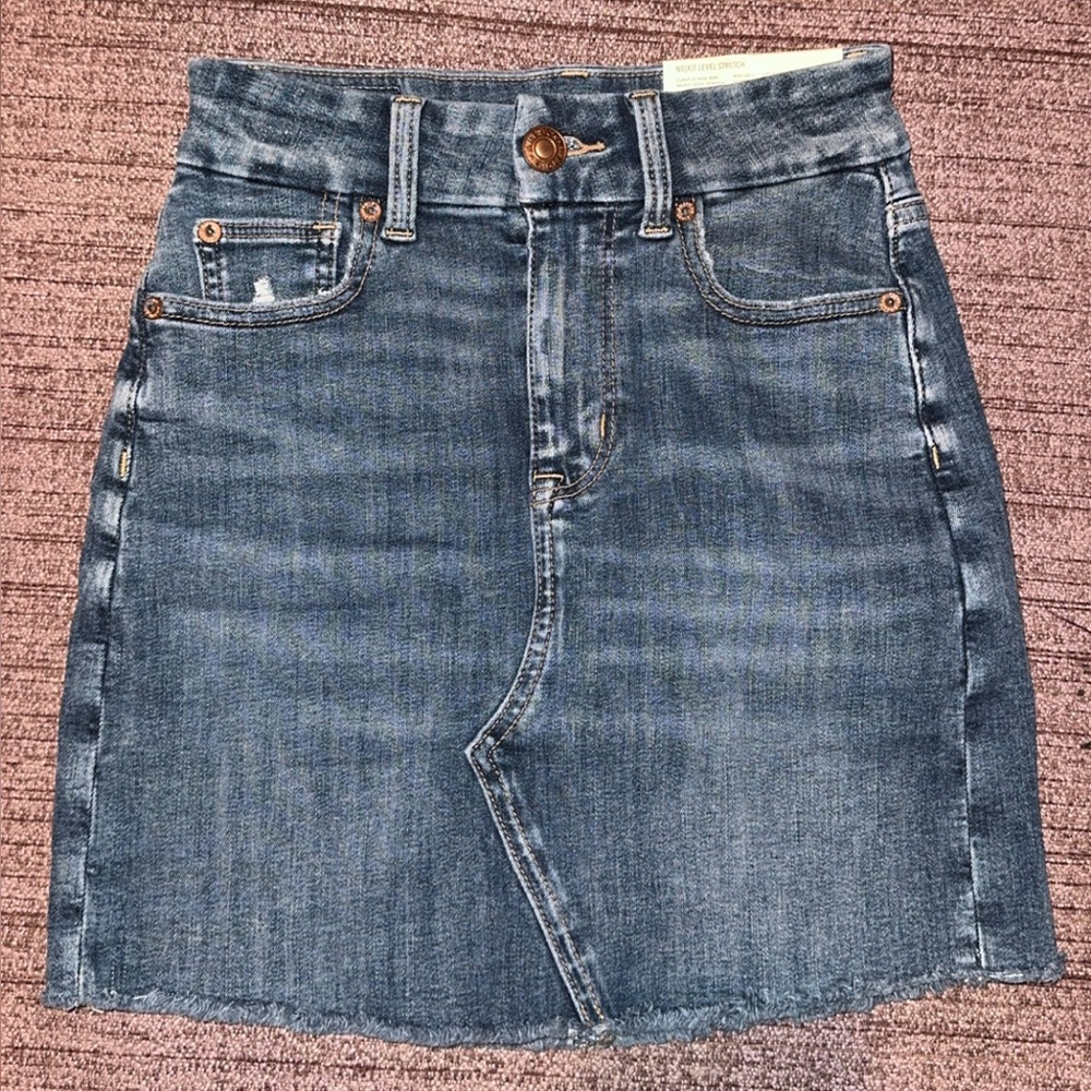 NWT American Eagle High Rise Denim Mini Skirt sz 00